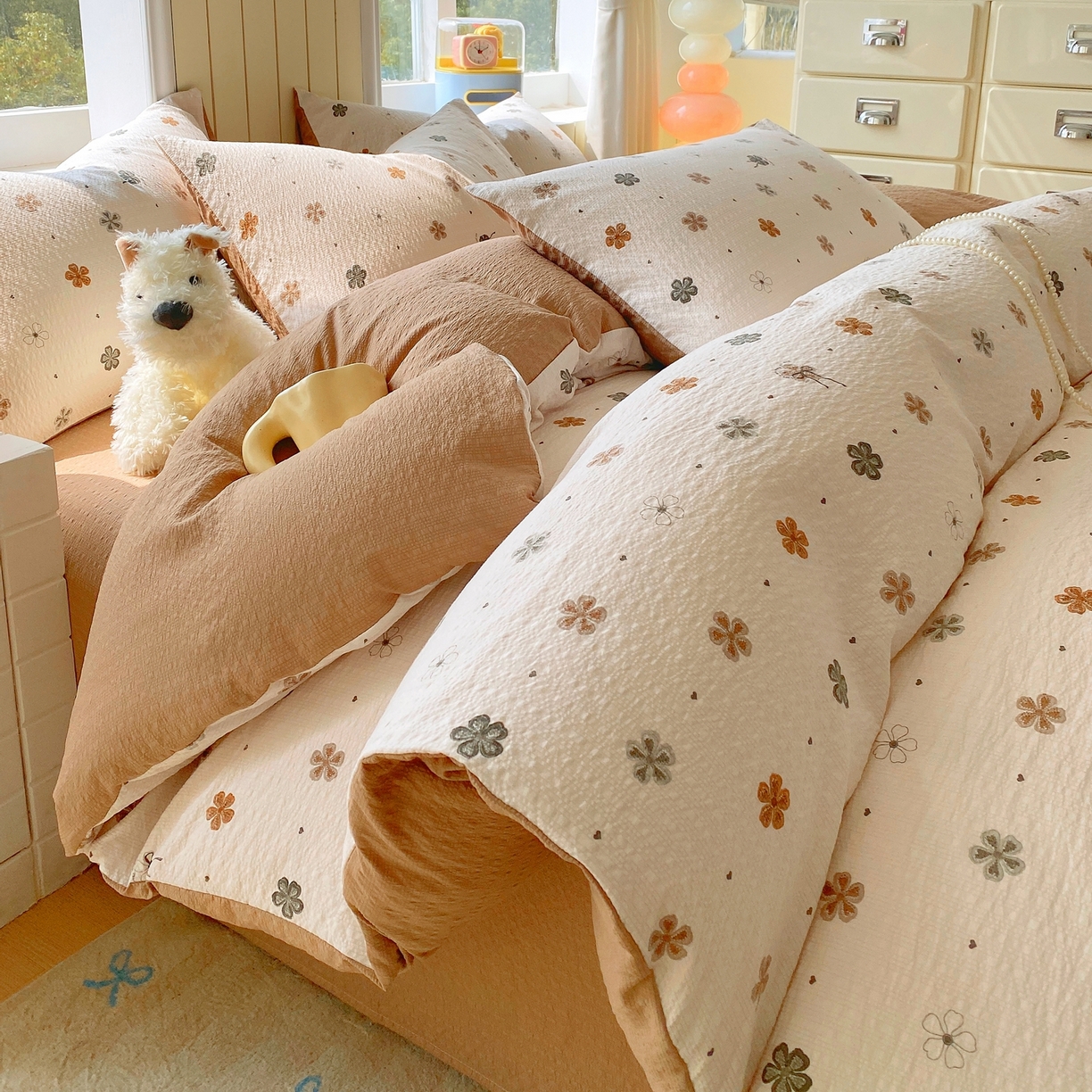 91家纺网 家纺一手货源 找家纺 爱橙家纺（原艾橙家纺） 2026春夏新款A类高品质110克超柔泡芙纱四件套 四叶草