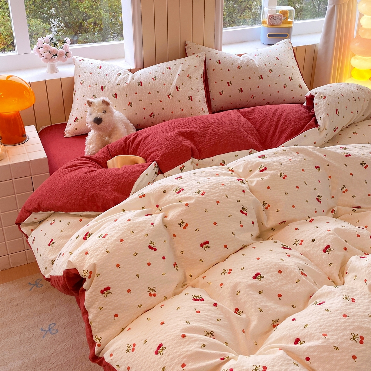 91家纺网 家纺一手货源 找家纺 爱橙家纺（原艾橙家纺） 2026春夏新款A类高品质110克超柔泡芙纱四件套 樱红絮语