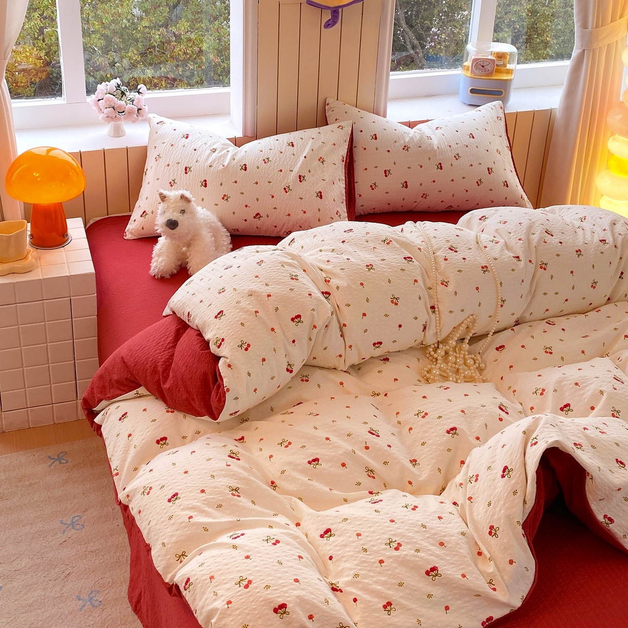 91家纺网 家纺一手货源 找家纺 爱橙家纺（原艾橙家纺） 2026春夏新款A类高品质110克超柔泡芙纱四件套 樱红絮语