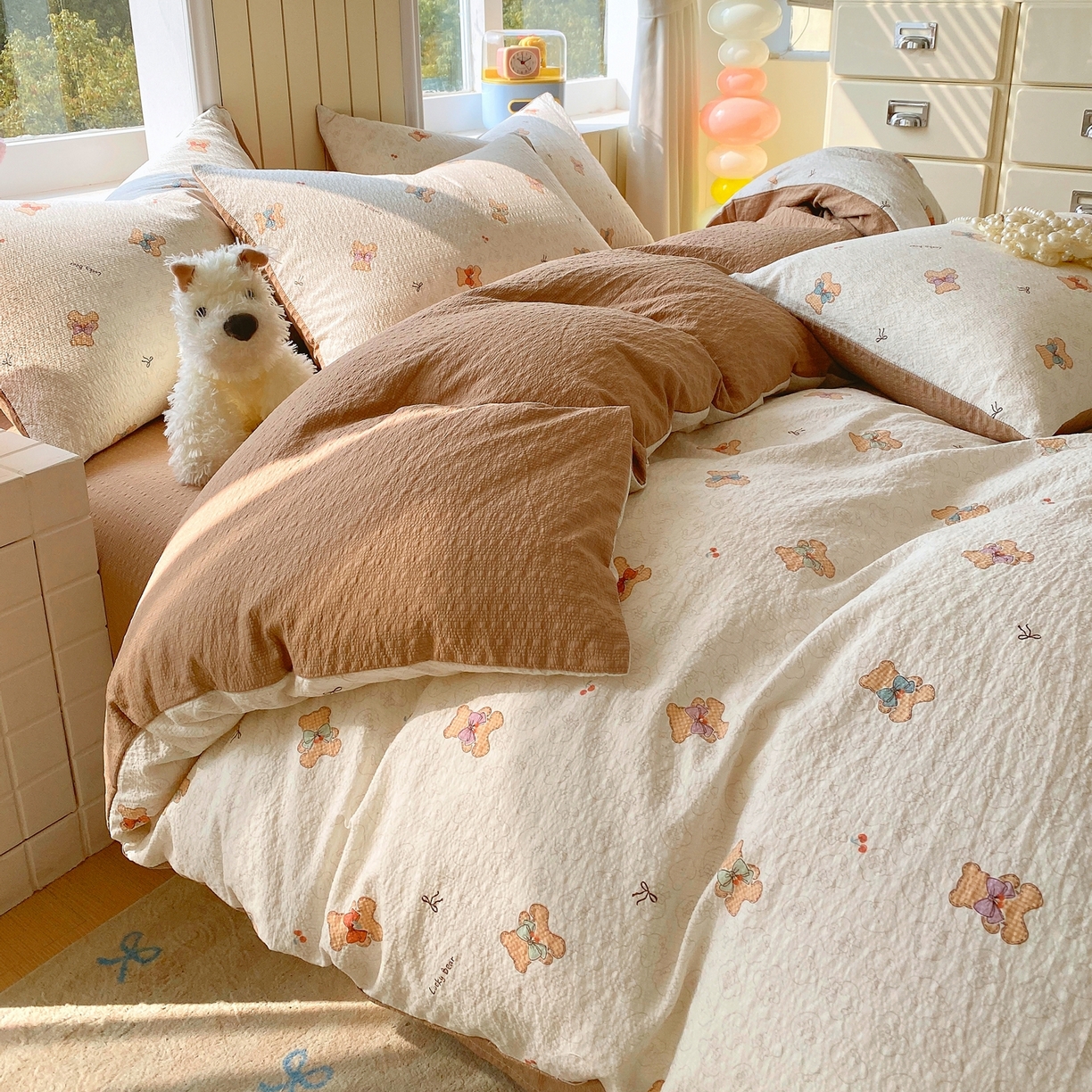 91家纺网 家纺一手货源 找家纺 爱橙家纺（原艾橙家纺） 2026春夏新款A类高品质110克超柔泡芙纱四件套 云朵熊