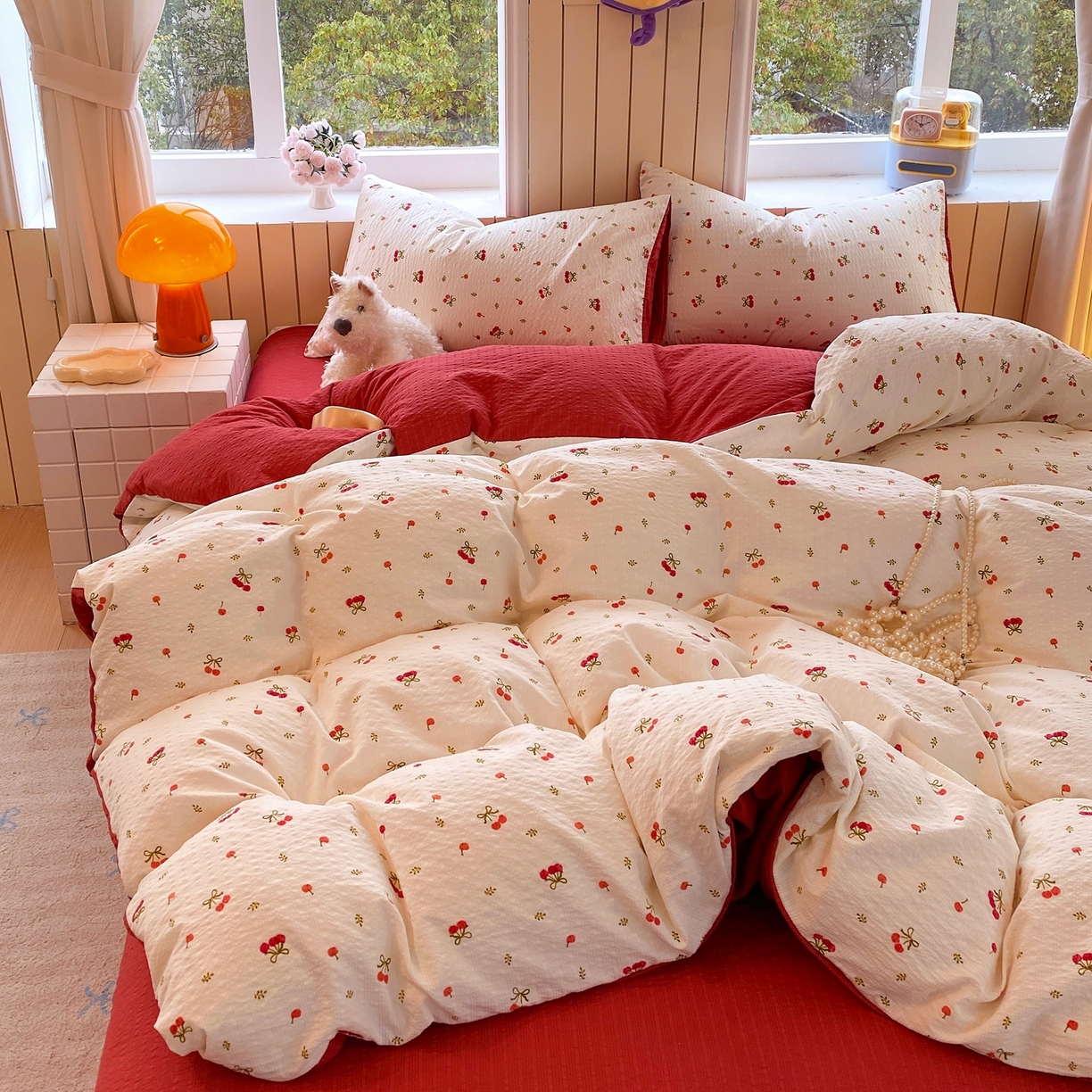 91家纺网 家纺一手货源 找家纺 爱橙家纺（原艾橙家纺） 2026春夏新款A类高品质110克超柔泡芙纱四件套 樱红絮语