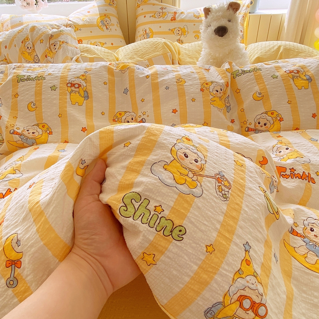 91家纺网 家纺一手货源 找家纺 爱橙家纺（原艾橙家纺） 2026春夏新款A类高品质110克超柔泡芙纱四件套 星星崽