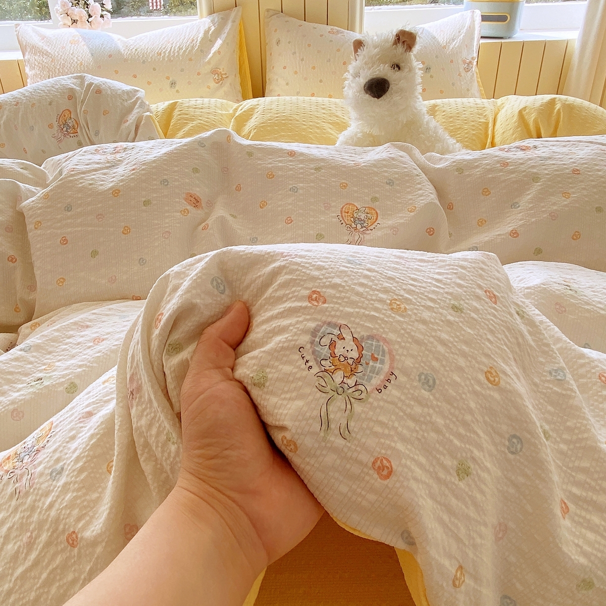 91家纺网 家纺一手货源 找家纺 爱橙家纺（原艾橙家纺） 2026春夏新款A类高品质110克超柔泡芙纱四件套 暖心兔