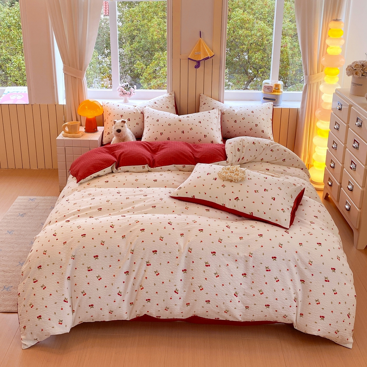 91家纺网 家纺一手货源 找家纺 爱橙家纺（原艾橙家纺） 2026春夏新款A类高品质110克超柔泡芙纱四件套 樱红絮语