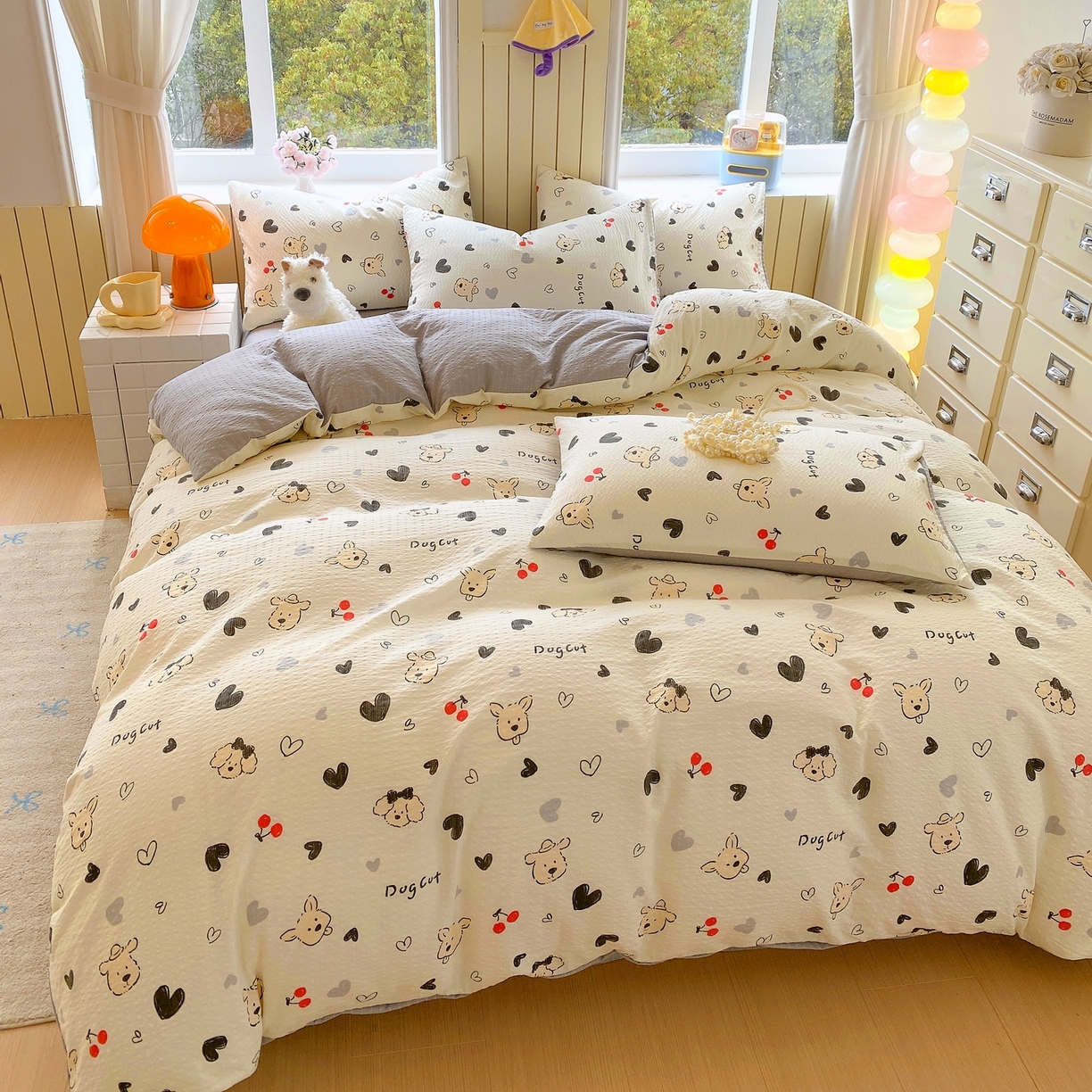 91家纺网 家纺一手货源 找家纺 爱橙家纺（原艾橙家纺） 2026春夏新款A类高品质110克超柔泡芙纱四件套 线条小狗