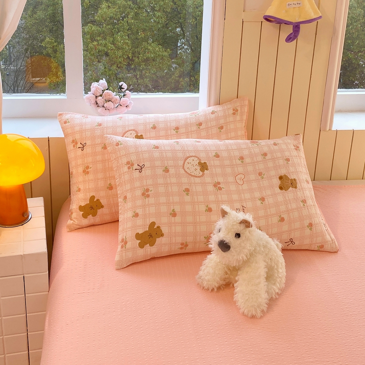 91家纺网 家纺一手货源 找家纺 爱橙家纺（原艾橙家纺） 2026春夏新款A类高品质110克超柔泡芙纱四件套 玫瑰小熊