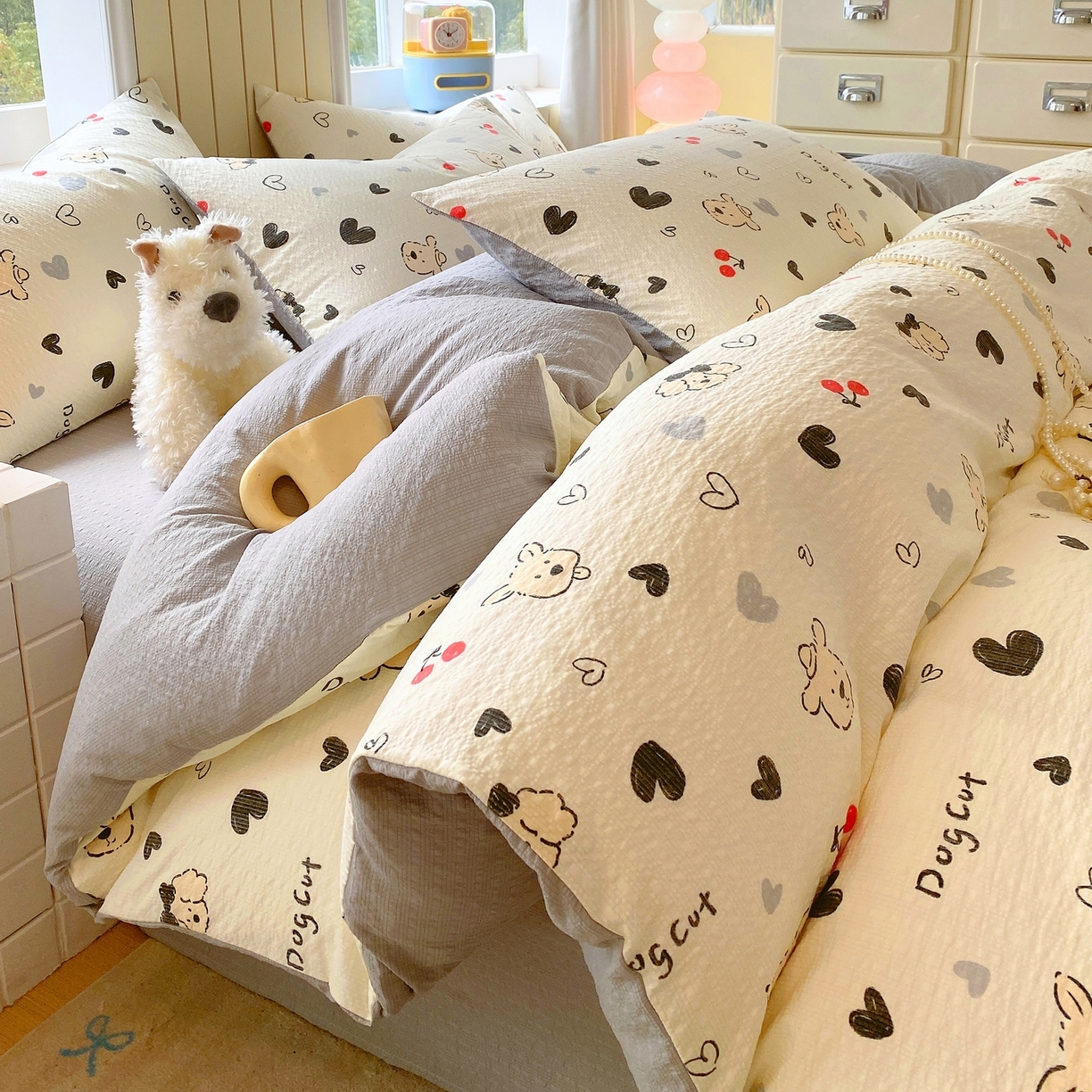 爱橙家纺（原艾橙家纺） 2026春夏新款A类高品质110克超柔泡芙纱四件套 线条小狗