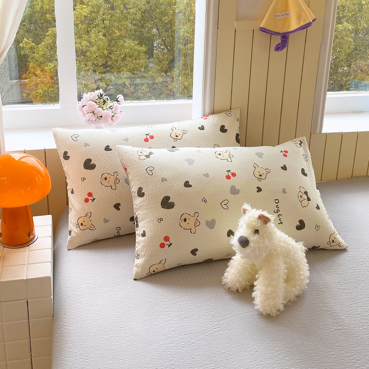 91家纺网 家纺一手货源 找家纺 爱橙家纺（原艾橙家纺） 2026春夏新款A类高品质110克超柔泡芙纱四件套 线条小狗