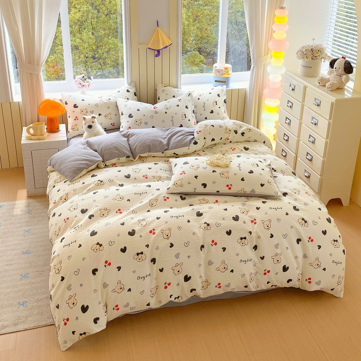 91家纺网 家纺一手货源 找家纺 爱橙家纺（原艾橙家纺） 2026春夏新款A类高品质110克超柔泡芙纱四件套 线条小狗