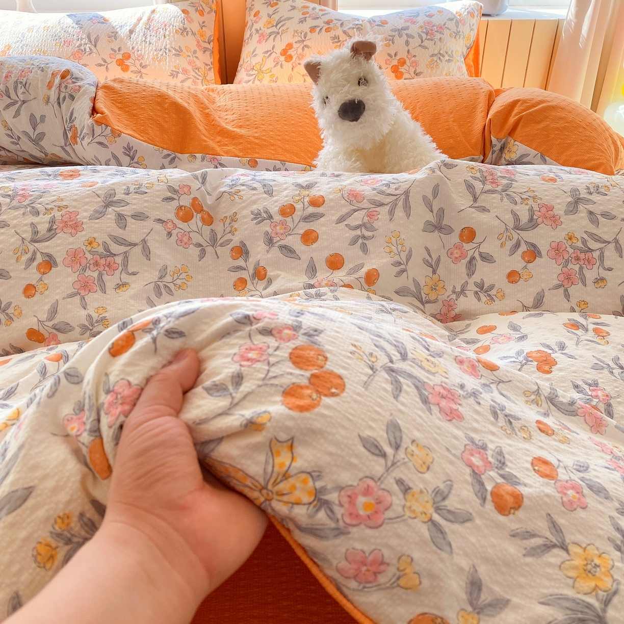 91家纺网 家纺一手货源 找家纺 爱橙家纺（原艾橙家纺） 2026春夏新款A类高品质110克超柔泡芙纱四件套 石榴花开