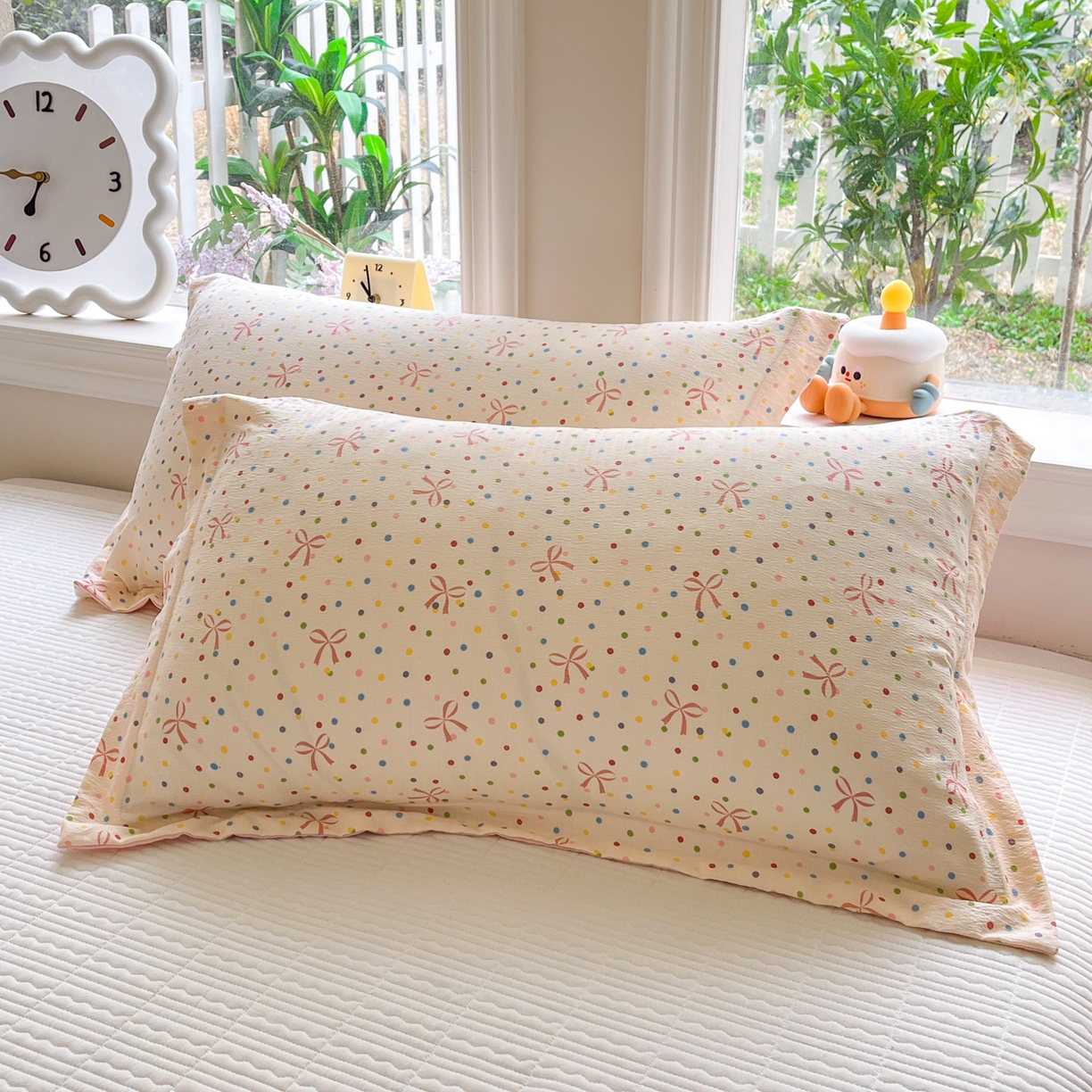 91家纺网 家纺一手货源 找家纺 优承佳生活馆 2026新款云感双层纱卡通小清新风格棉花夏被（提供买家秀） 蝴蝶结波点