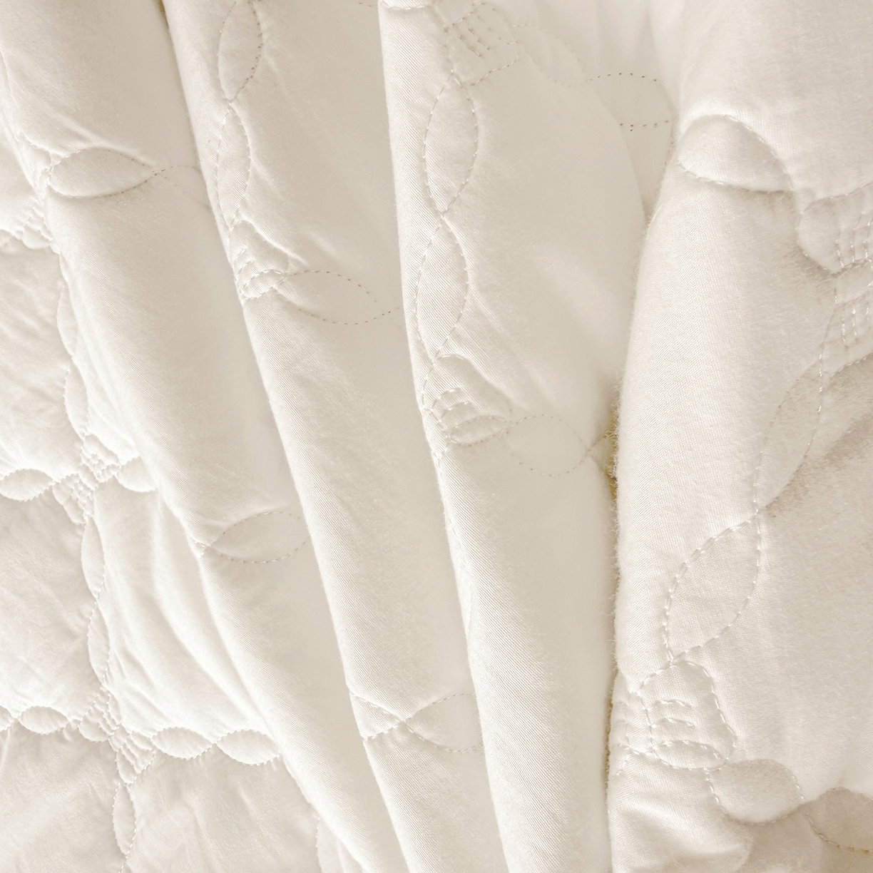 91家纺网 家纺一手货源 找家纺 佳笠家居 2026春夏新款A类韩版全棉水洗棉新疆棉花少女风床裙单件床裙单品单床裙-床拍图 床裙款-贵族白