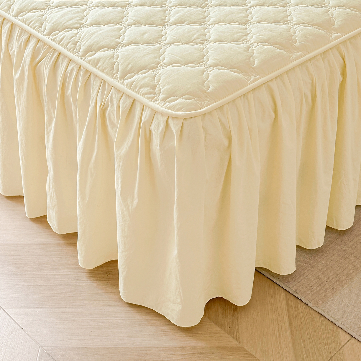 91家纺网 家纺一手货源 找家纺 佳笠家居 2026春夏新款A类韩版全棉水洗棉新疆棉花少女风床裙单件床裙单品单床裙-床拍图 床裙款-象牙黄