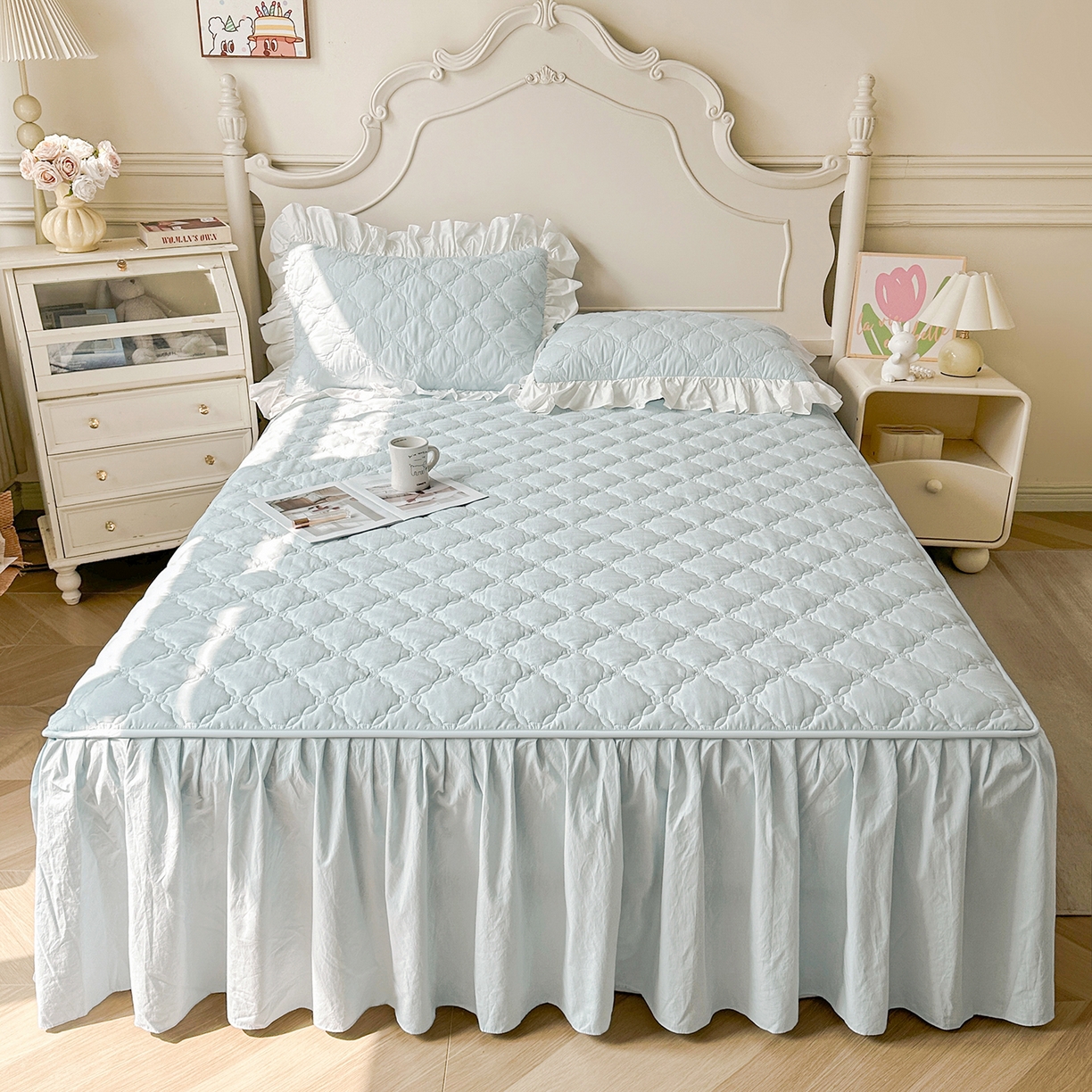 91家纺网 家纺一手货源 找家纺 佳笠家居 2026春夏新款A类韩版全棉水洗棉新疆棉花少女风床裙单件床裙单品单床裙-床拍图 床裙款-晴空蓝