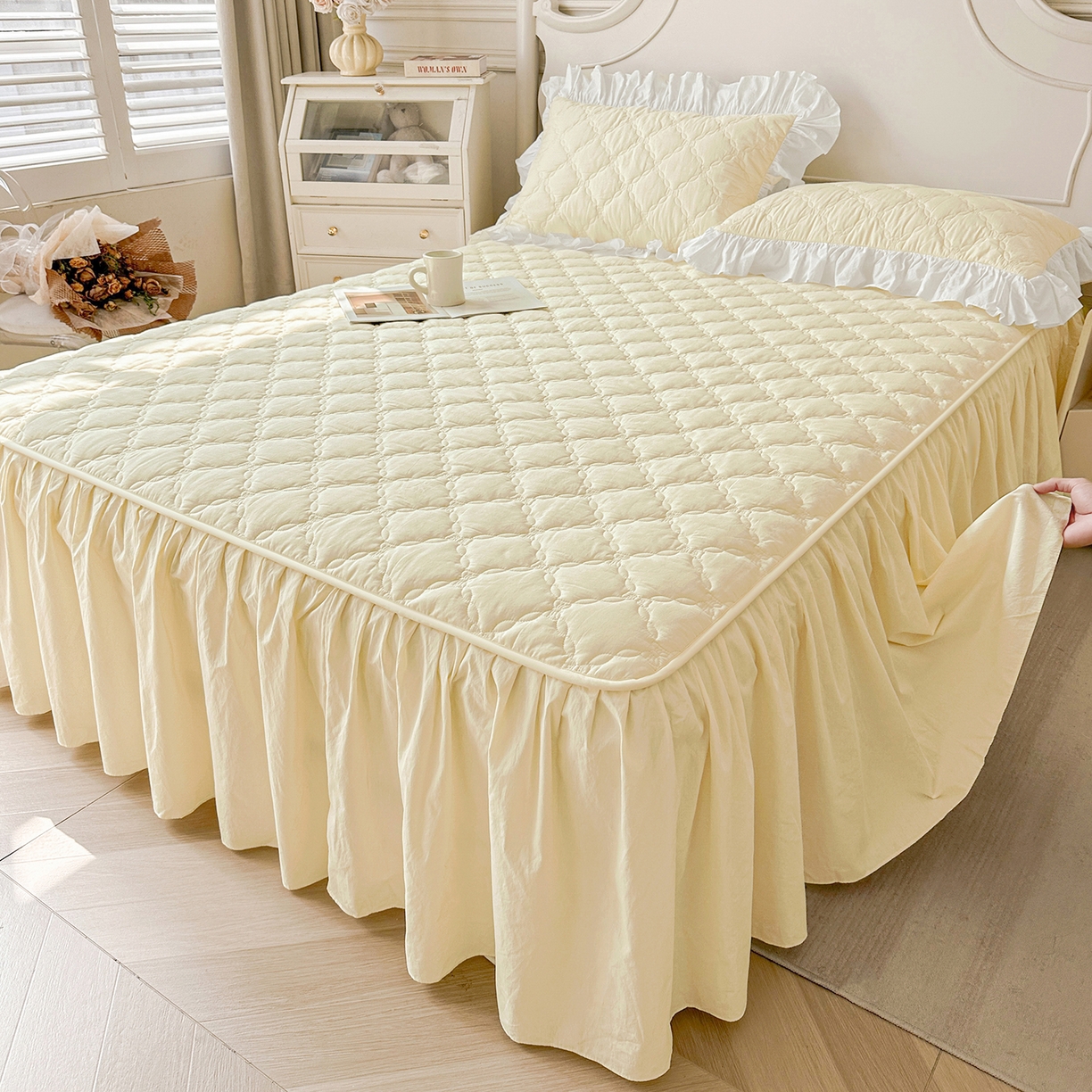 91家纺网 家纺一手货源 找家纺 佳笠家居 2026春夏新款A类韩版全棉水洗棉新疆棉花少女风床裙单件床裙单品单床裙-床拍图 床裙款-象牙黄