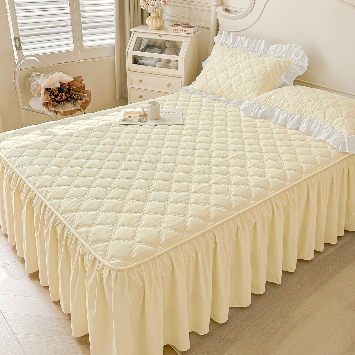 91家纺网 家纺一手货源 找家纺 佳笠家居 2026春夏新款A类韩版全棉水洗棉新疆棉花少女风床裙单件床裙单品单床裙-床拍图 床裙款-象牙黄