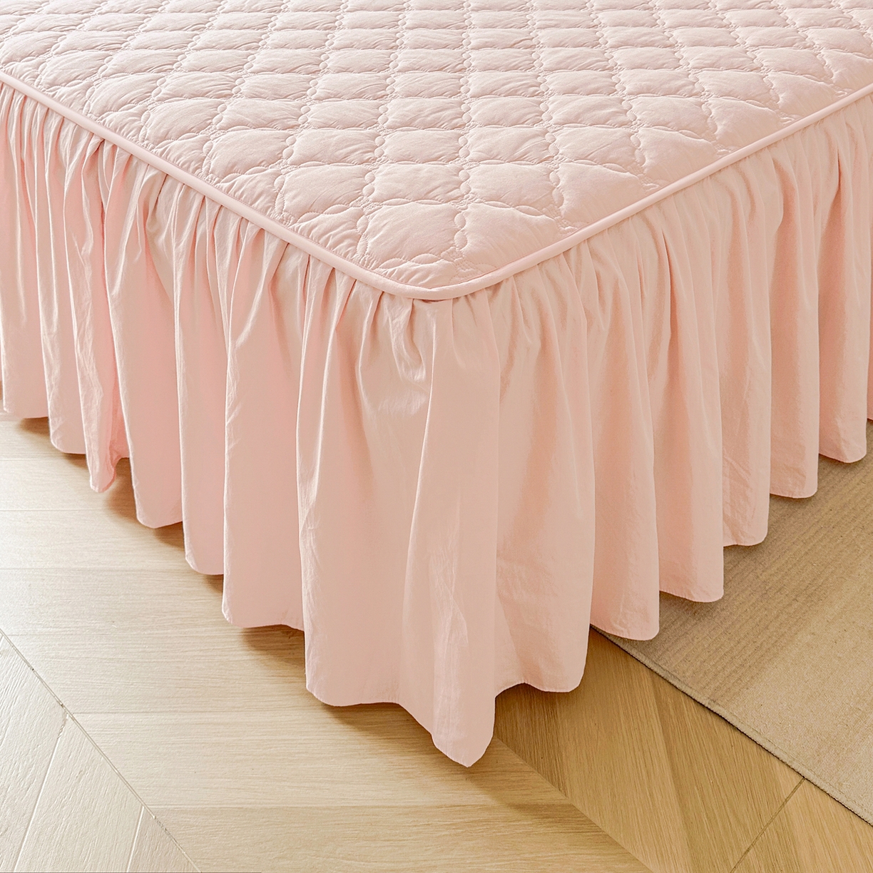 91家纺网 家纺一手货源 找家纺 佳笠家居 2026春夏新款A类韩版全棉水洗棉新疆棉花少女风床裙单件床裙单品单床裙-床拍图 床裙款-芝夏粉