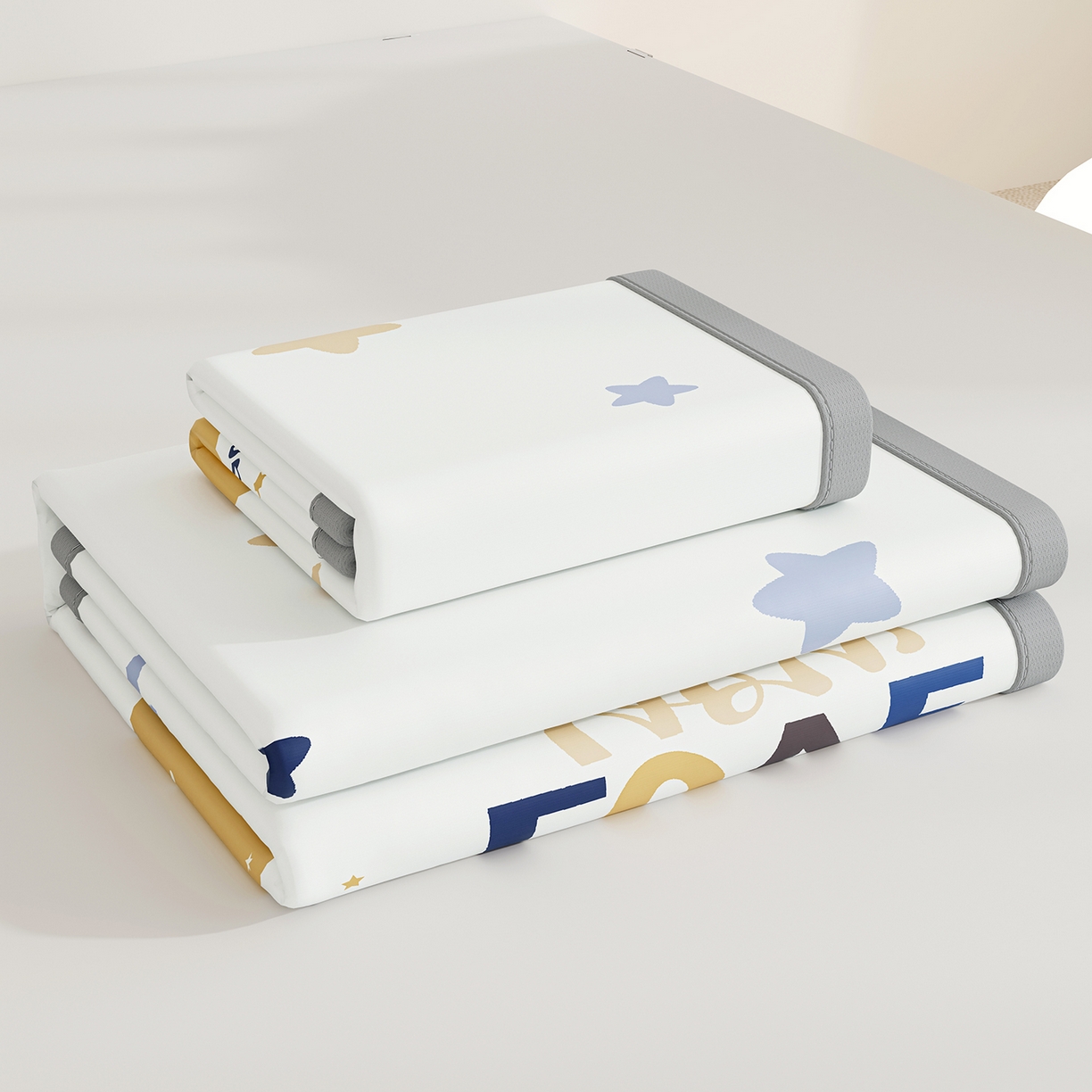 91家纺网 家纺一手货源 找家纺 家品罗兰 2026A类数码印花大版卡通冰丝凉席双人席可机洗学生宿舍空调软席三件套三明治网底 满天星辰