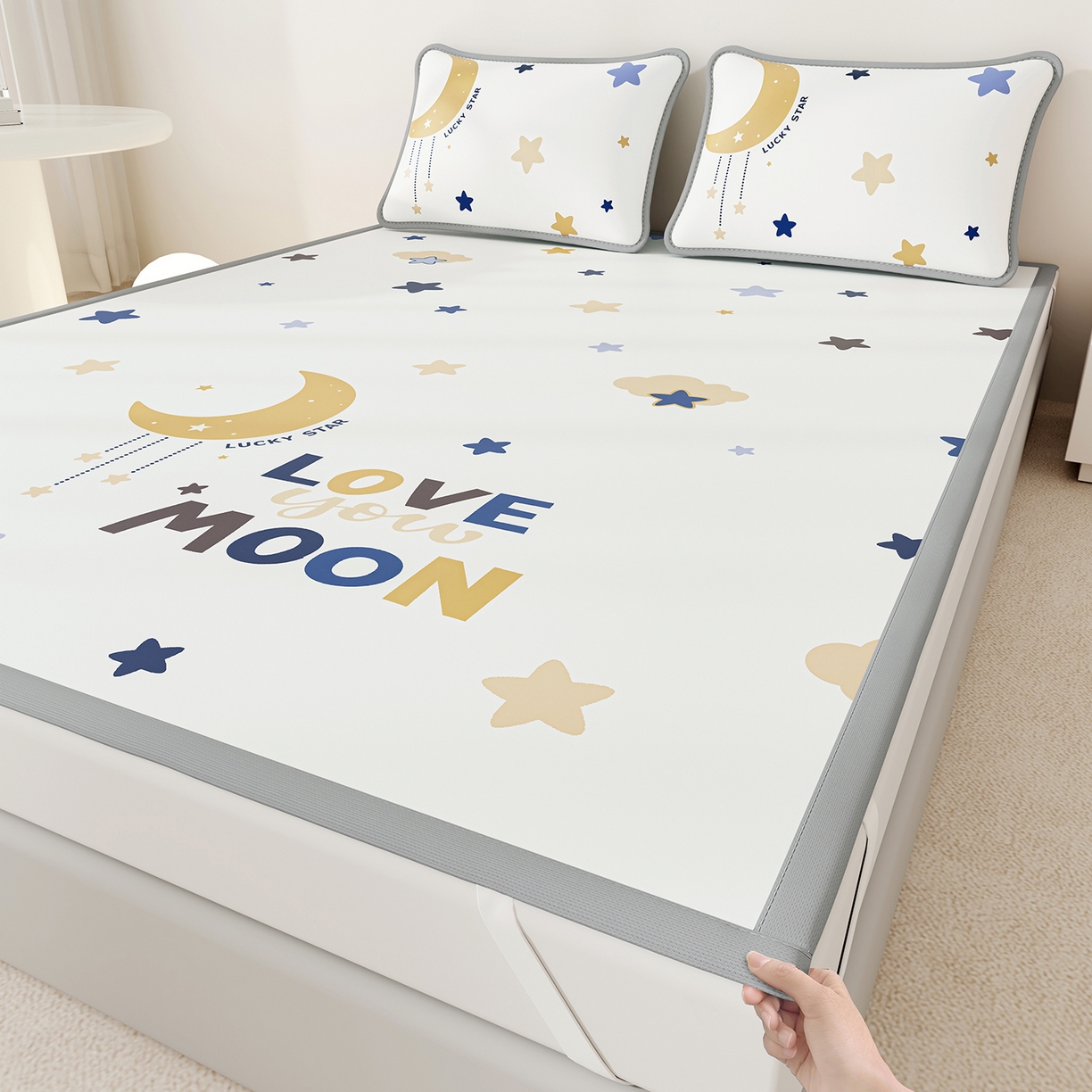 91家纺网 家纺一手货源 找家纺 家品罗兰 2026A类数码印花大版卡通冰丝凉席双人席可机洗学生宿舍空调软席三件套三明治网底 满天星辰