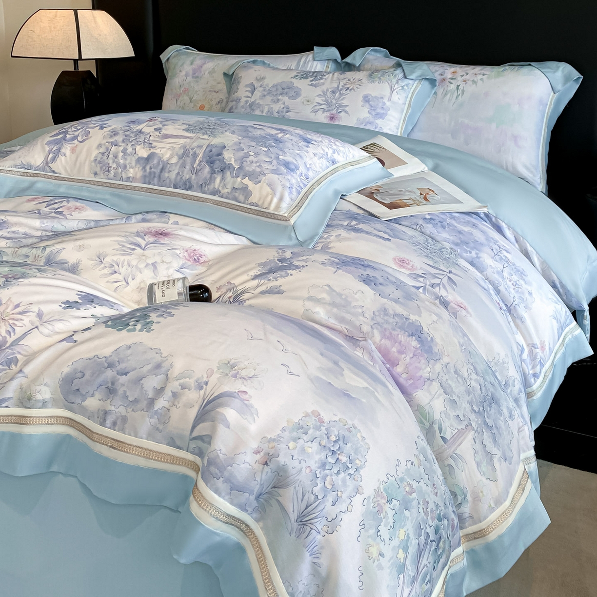 91家纺网 家纺一手货源 找家纺 博纳家纺 2026新款林间鹿语系列天丝四件套 早春-海岛蓝