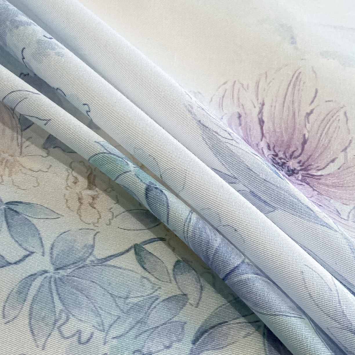 91家纺网 家纺一手货源 找家纺 博纳家纺 2026新款林间鹿语系列天丝四件套 早春-海岛蓝