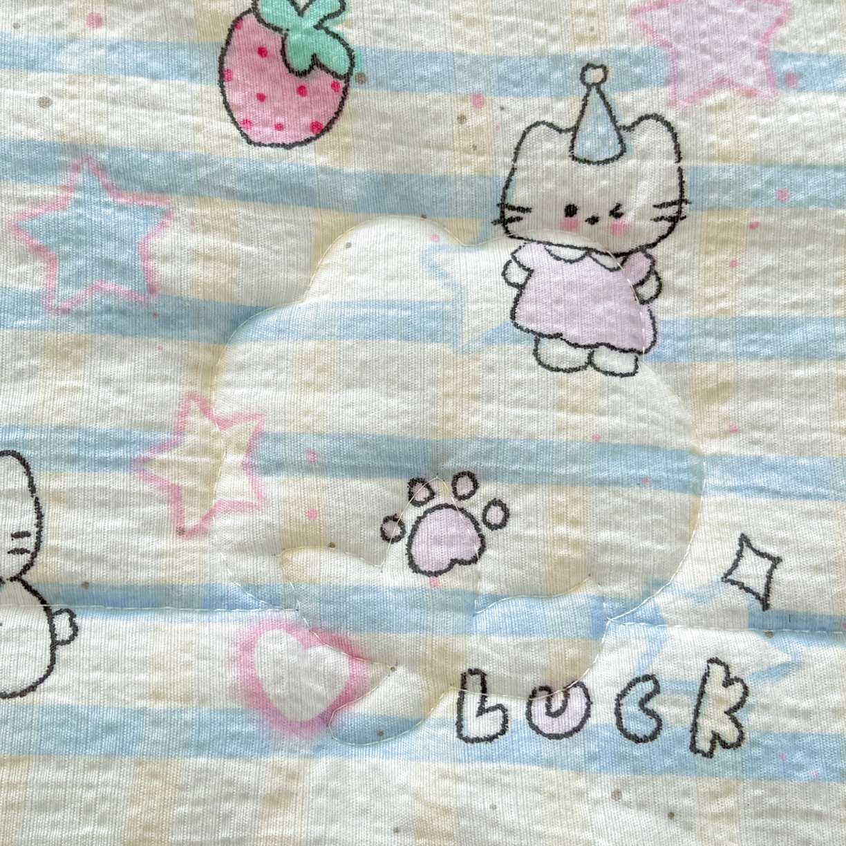 91家纺网 家纺一手货源 找家纺 优承佳生活馆 2026新款云感双层纱卡通小清新风格棉花夏被（提供买家秀） 梦幻猫咪世界