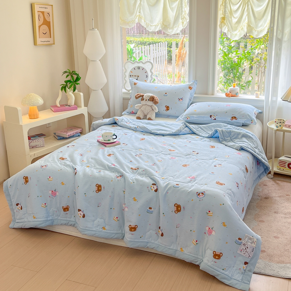 91家纺网 家纺一手货源 找家纺 优承佳生活馆 2026新款云感双层纱卡通小清新风格棉花夏被（提供买家秀） 面具舞会