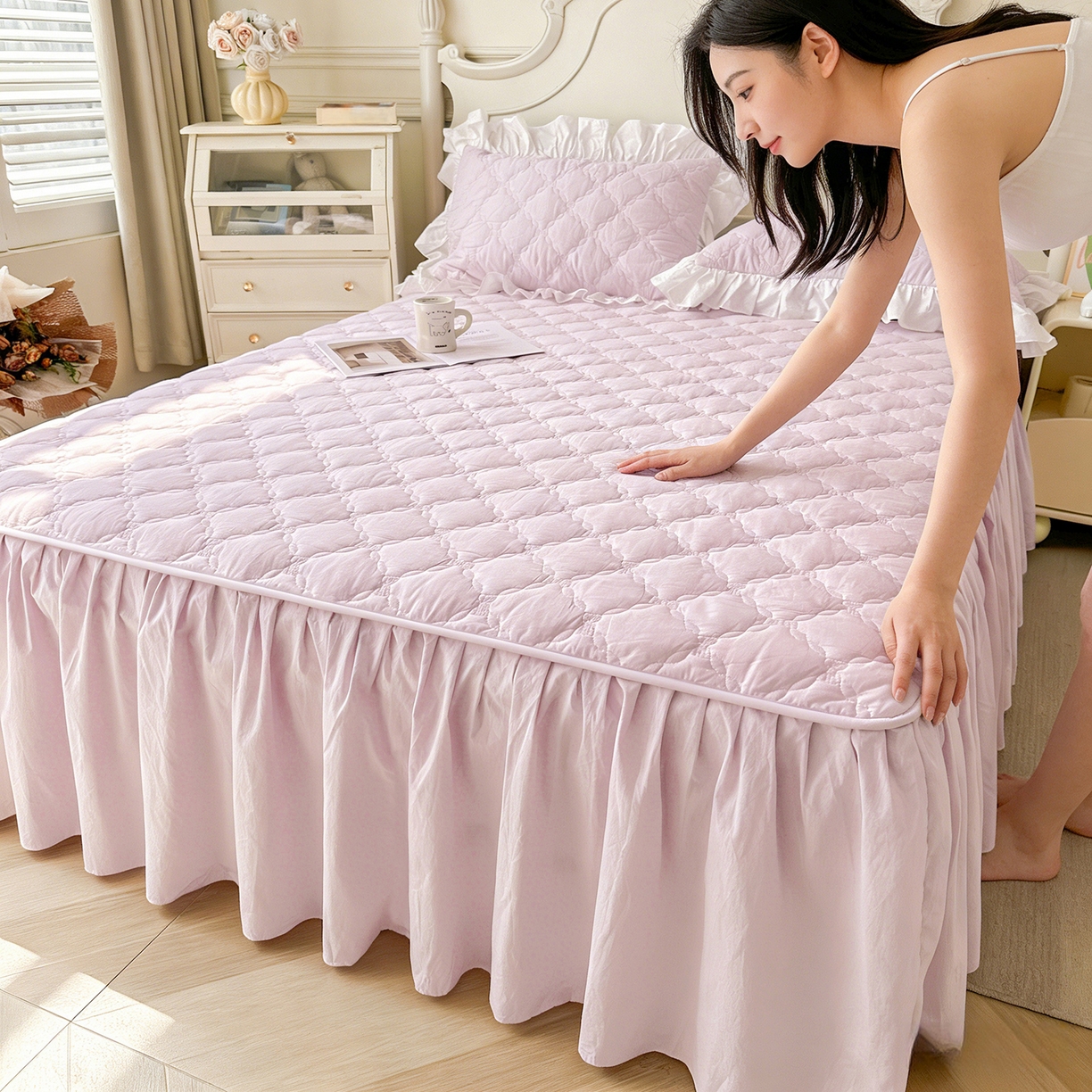 91家纺网 家纺一手货源 找家纺 佳笠家居 2026春夏新款A类韩版全棉水洗棉新疆棉花少女风床裙单件床裙单品单床裙-模特图 床裙款-星空紫