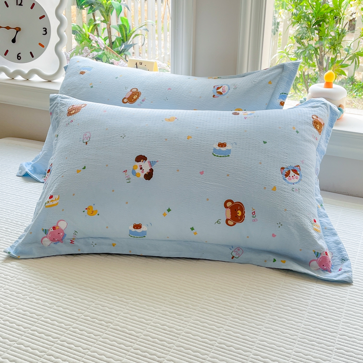 91家纺网 家纺一手货源 找家纺 优承佳生活馆 2026新款云感双层纱卡通小清新风格棉花夏被（提供买家秀） 面具舞会