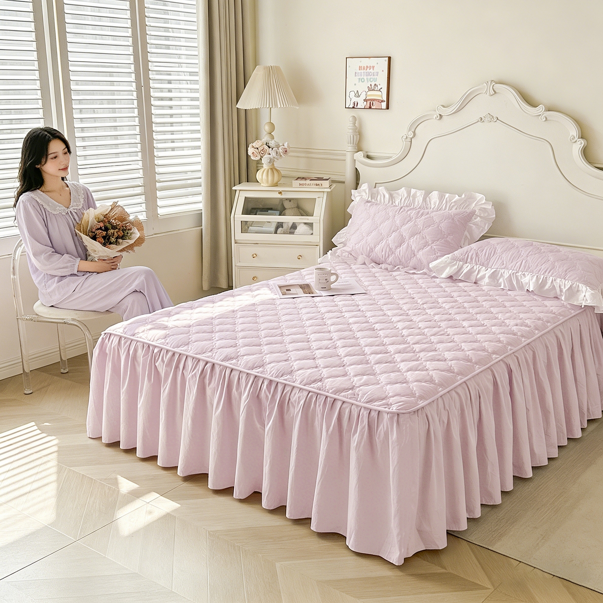 91家纺网 家纺一手货源 找家纺 佳笠家居 2026春夏新款A类韩版全棉水洗棉新疆棉花少女风床裙单件床裙单品单床裙-模特图 床裙款-星空紫