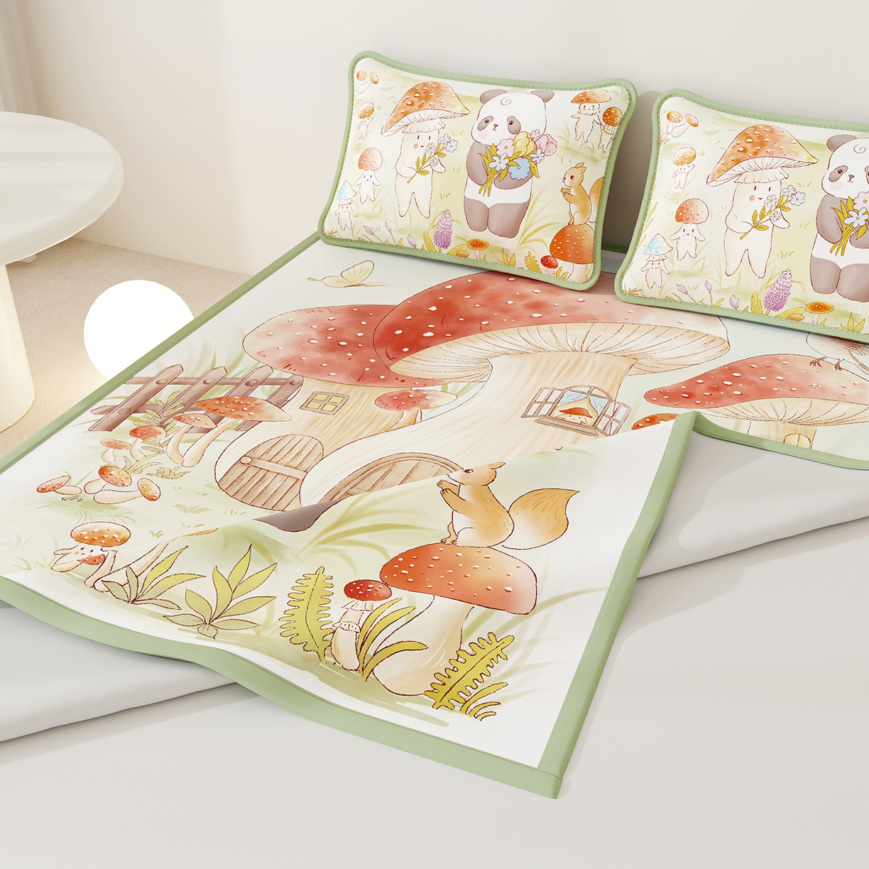 91家纺网 家纺一手货源 找家纺 家品罗兰 2026A类数码印花大版卡通冰丝凉席双人席可机洗学生宿舍空调软席三件套三明治网底 蘑菇城堡