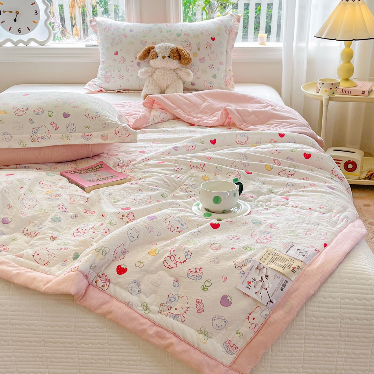91家纺网 家纺一手货源 找家纺 优承佳生活馆 2026新款云感双层纱卡通小清新风格棉花夏被（提供买家秀） 日常猫猫