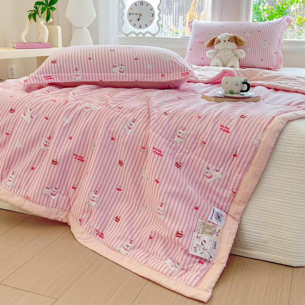 91家纺网 家纺一手货源 找家纺 优承佳生活馆 2026新款云感双层纱卡通小清新风格棉花夏被（提供买家秀） 甜点耶耶