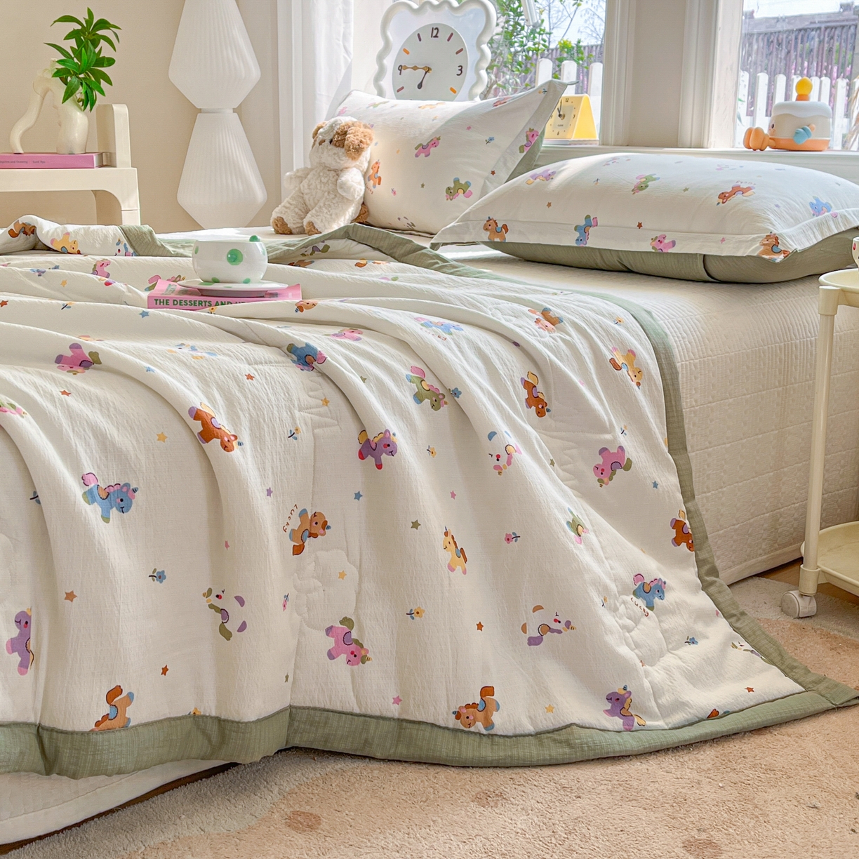 91家纺网 家纺一手货源 找家纺 优承佳生活馆 2026新款云感双层纱卡通小清新风格棉花夏被（提供买家秀） 童话小马