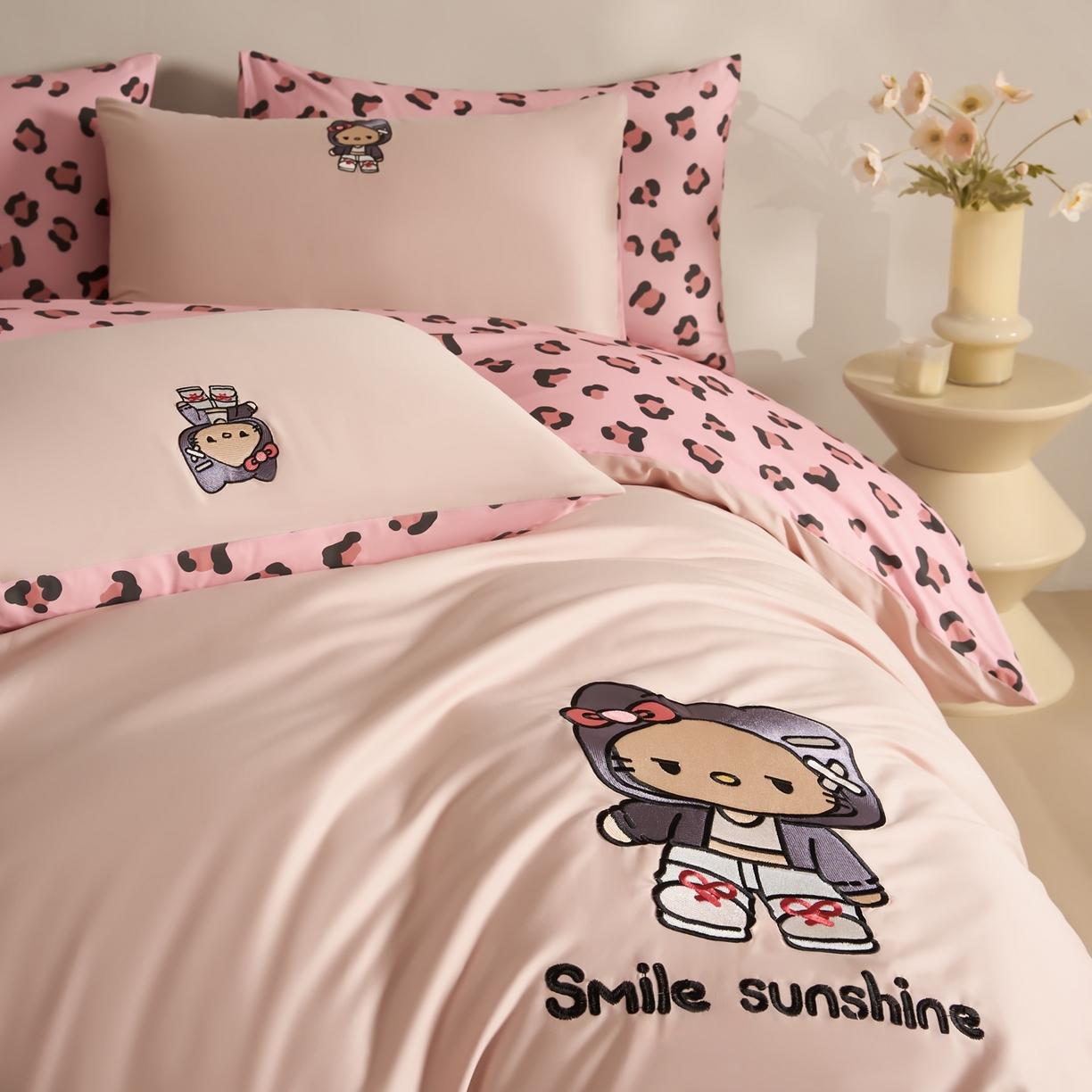 慕尚家纺 2026春夏新款全棉纯棉50s贡缎绣花四件套 小喵粉豹纹