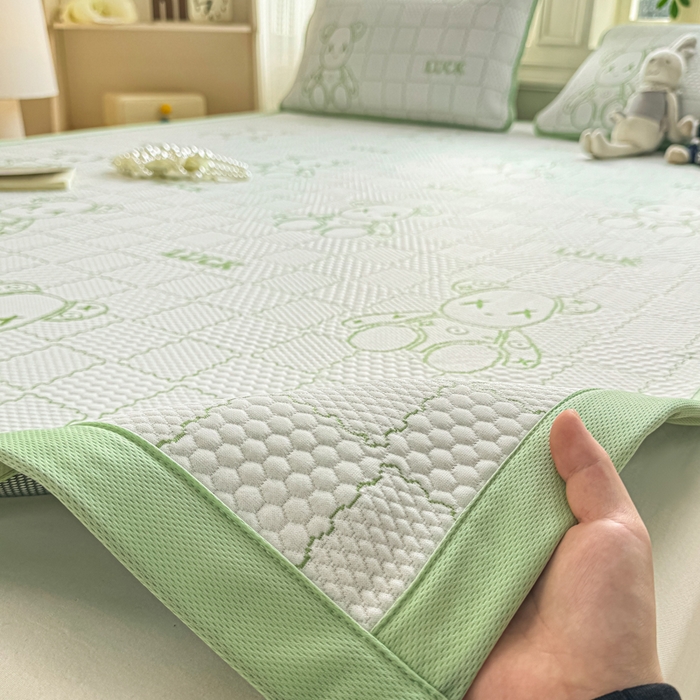 91家纺网 家纺一手货源 找家纺 爱屋及屋 2026新款冰豆豆提花凉席 草绿