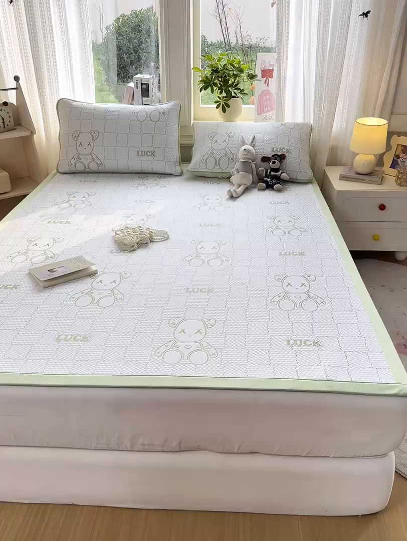 91家纺网 家纺一手货源 找家纺 爱屋及屋 2026新款冰豆豆提花凉席 草绿