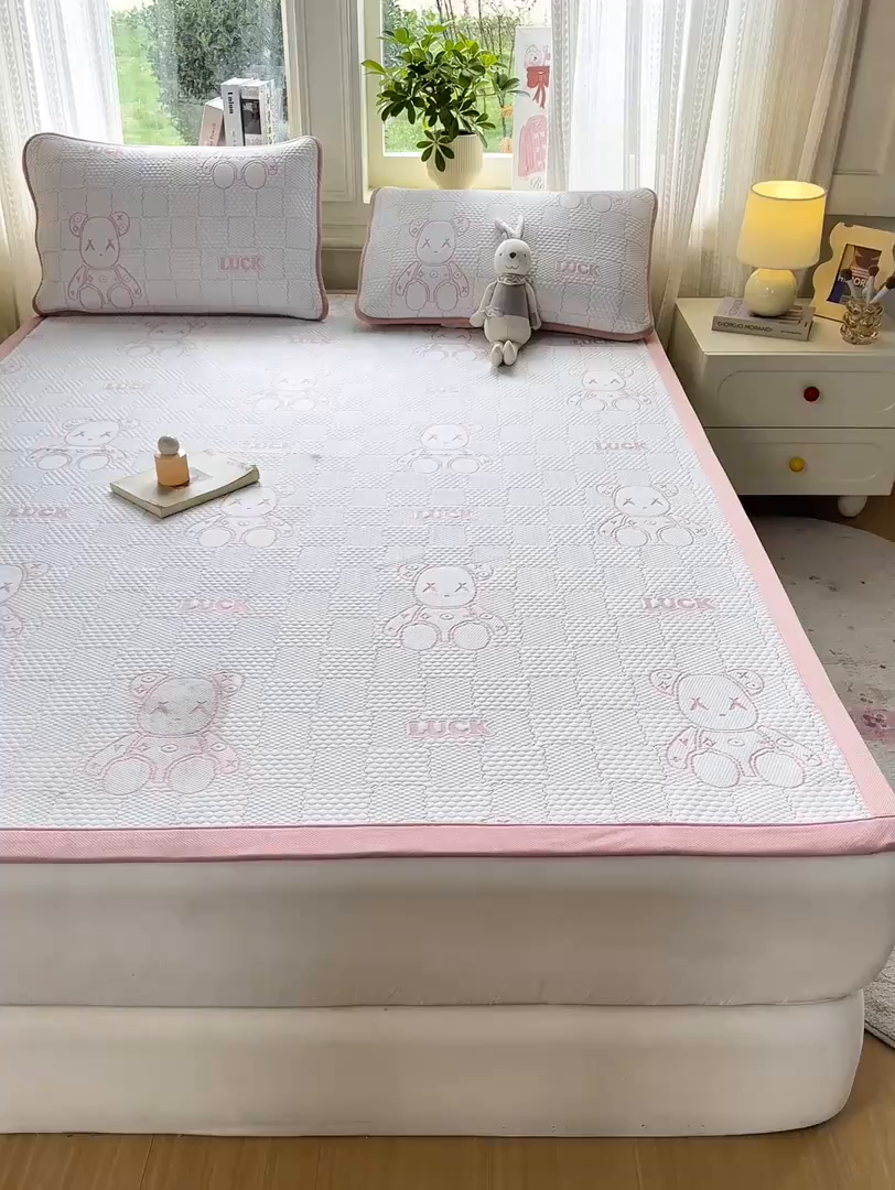 91家纺网 家纺一手货源 找家纺 爱屋及屋 2026新款冰豆豆提花凉席 粉玉