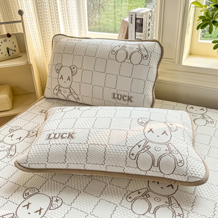 91家纺网 家纺一手货源 找家纺 爱屋及屋 2026新款冰豆豆提花凉席 卡其