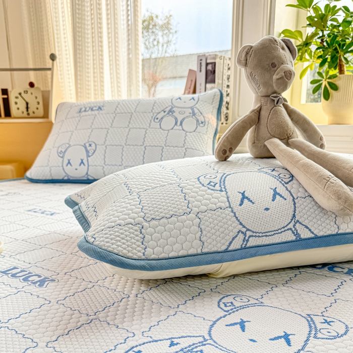 91家纺网 家纺一手货源 找家纺 爱屋及屋 2026新款冰豆豆提花凉席 天蓝