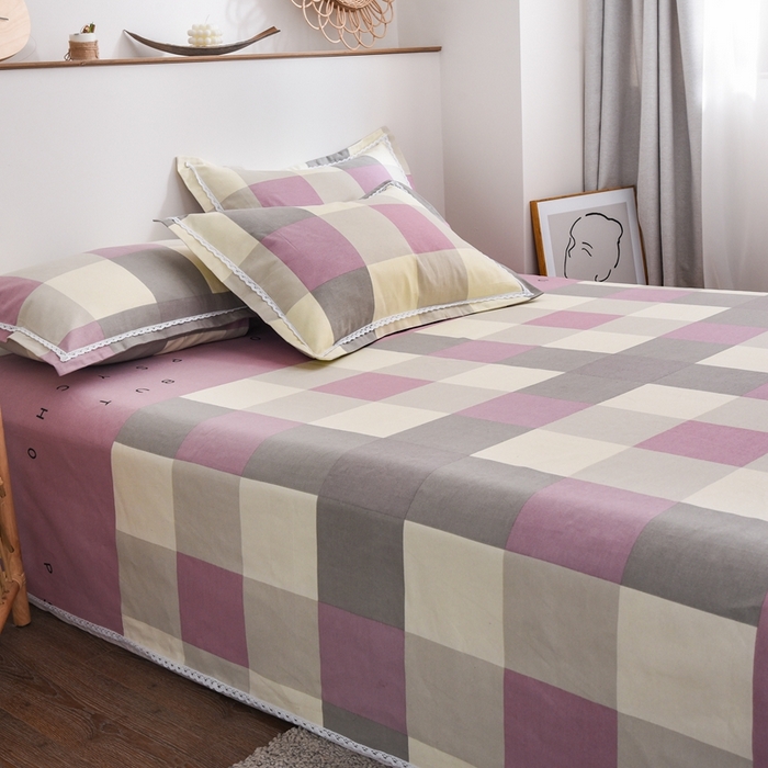 91家纺网 家纺一手货源 找家纺 仟网汇 2026新款老粗布蕾丝花边凉席席子三件套（无纺布手提包装） 格子字母粉