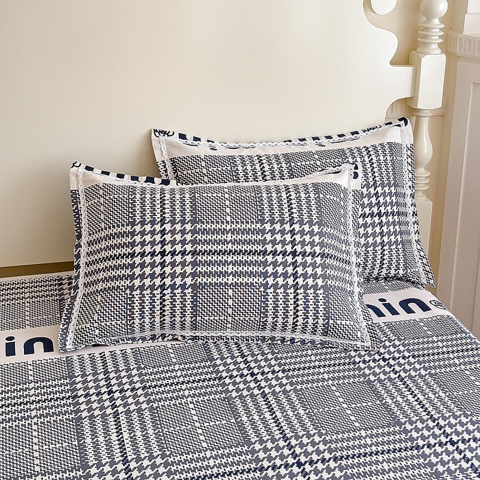 91家纺网 家纺一手货源 找家纺 仟网汇 2026新款老粗布蕾丝花边凉席席子三件套（无纺布手提包装） 山茶花