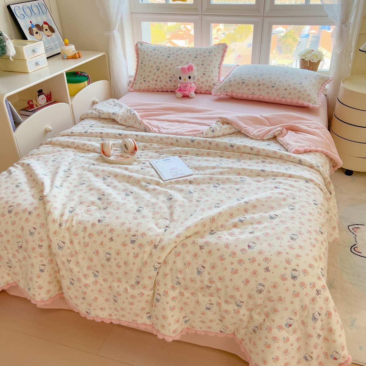 91家纺网 家纺一手货源 找家纺 宝士康家纺 2026新款10A抗菌毛球花边邹邹纱夏被 萌兔花园