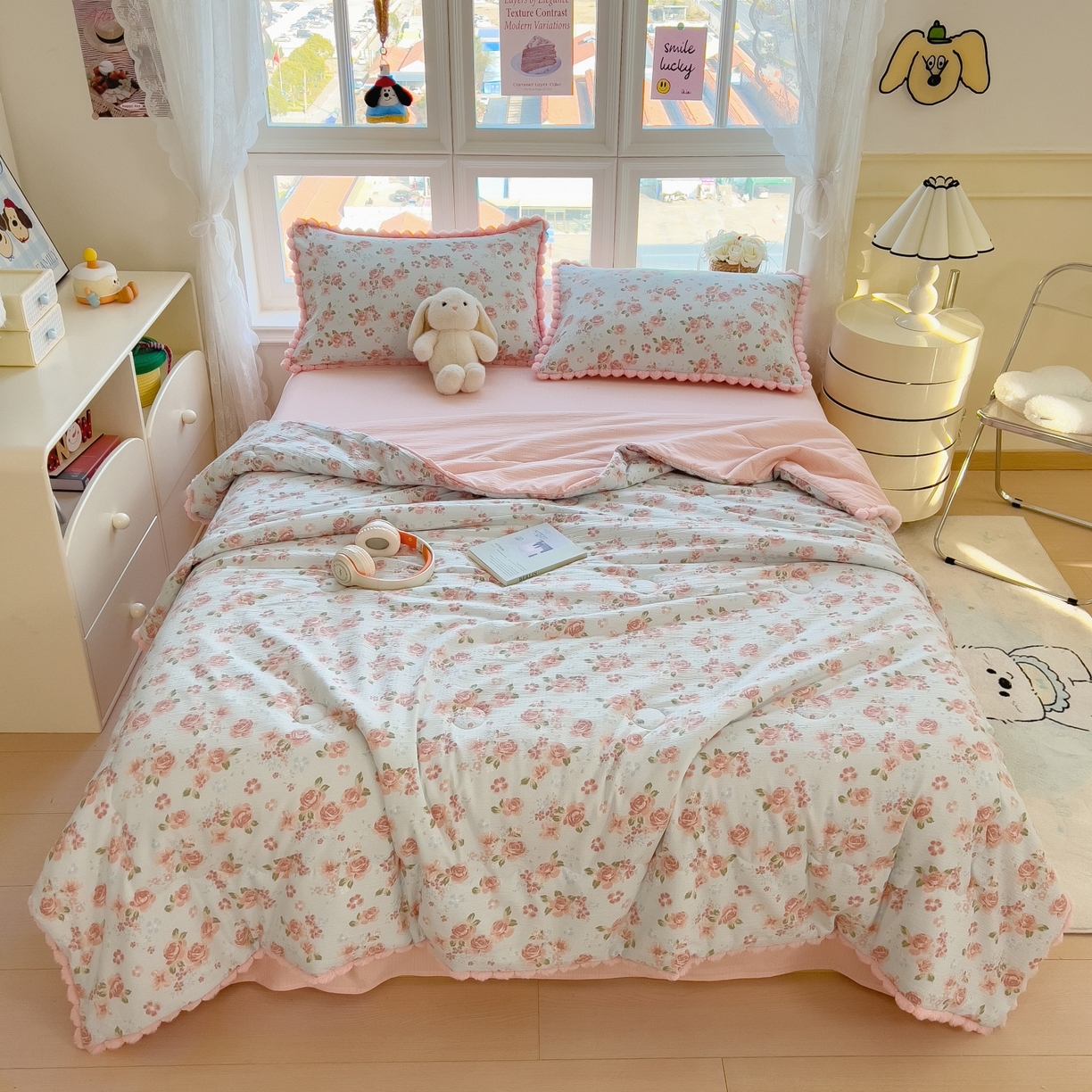 91家纺网 家纺一手货源 找家纺 宝士康家纺 2026新款10A抗菌毛球花边邹邹纱夏被 沐春