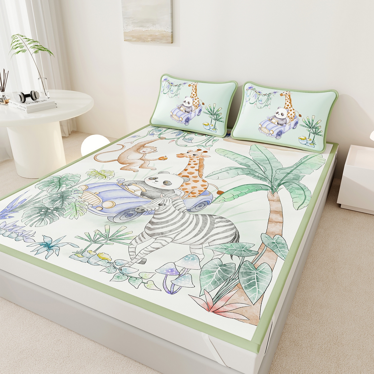 91家纺网 家纺一手货源 找家纺 奇丝雅 2026A类数码印花大版卡通冰丝凉席双人席可机洗学生宿舍空调软席三件套三明治网底 动物乐园