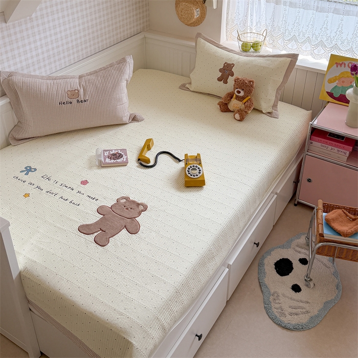 91家纺网 家纺一手货源 找家纺 暖生活 2026新款工艺款全棉水洗棉夏被四件套夏凉被空调被 快乐小熊