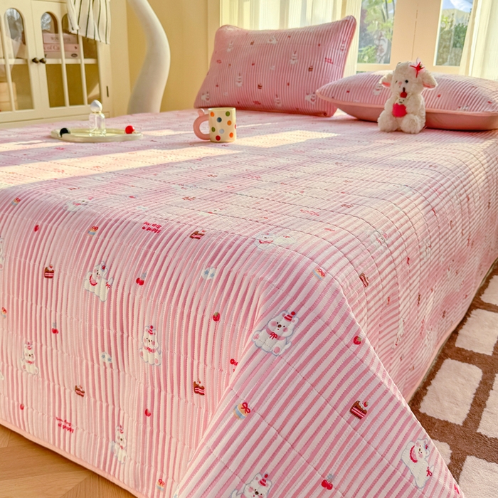 91家纺网 家纺一手货源 找家纺 晓时候 2026新款双层纱印花单床盖床盖单件单品床盖 甜甜西高地