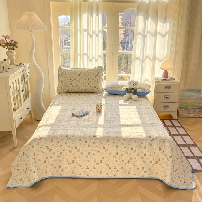 91家纺网 家纺一手货源 找家纺 晓时候 2026新款双层纱印花单床盖床盖单件单品床盖 奶芙狗