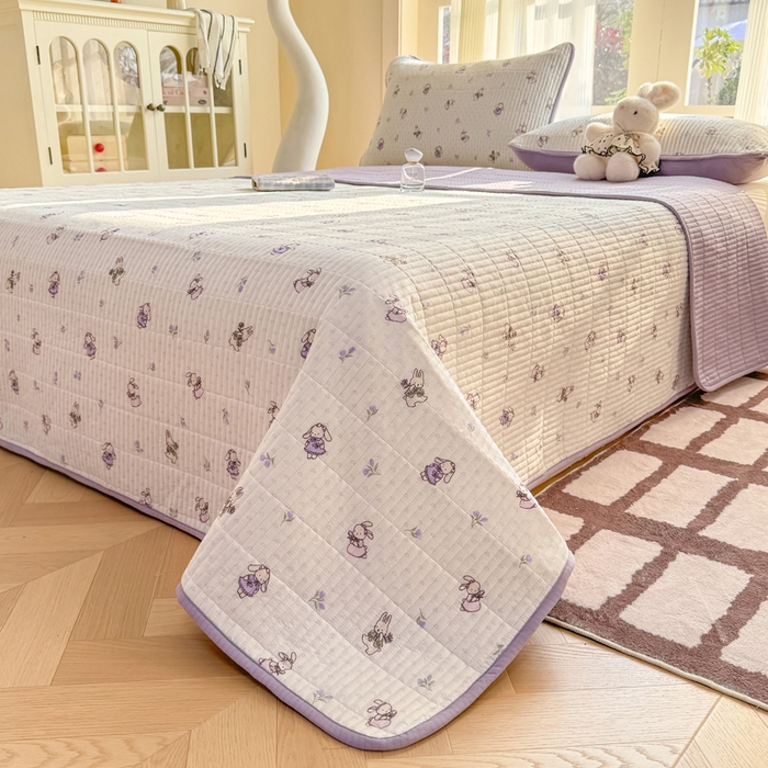 91家纺网 家纺一手货源 找家纺 晓时候 2026新款双层纱印花单床盖床盖单件单品床盖 花间兔