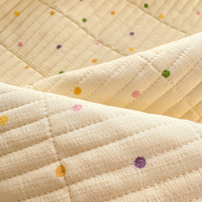 91家纺网 家纺一手货源 找家纺 晓时候 2026新款双层纱印花单床盖床盖单件单品床盖 多彩波点